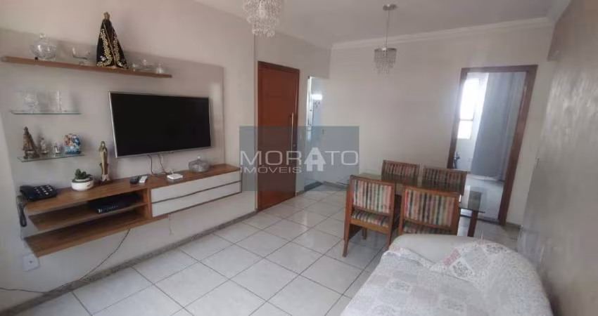 Apartamento 3 Quartos, 1 vaga de garagem no Bairro Conj. Califórnia