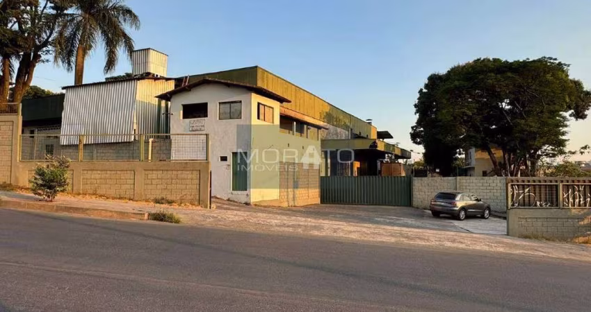 Galpão Industrial 1866,22 m², 06 Salas, no Bairro Alvorada