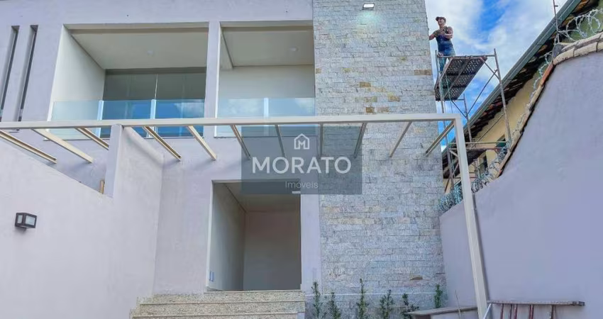 Casa 3 quartos, suíte, 3 Vagas de Garagem, no bairro Santa Rosa