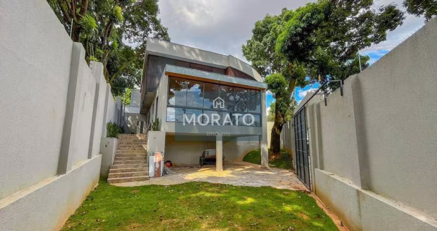 Casa com 4 Suítes, 4 Vagas de Garagem, no Bairro Liberdade, Belo Horizonte