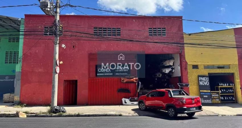 Galpão de 420m² na Av. das Américas