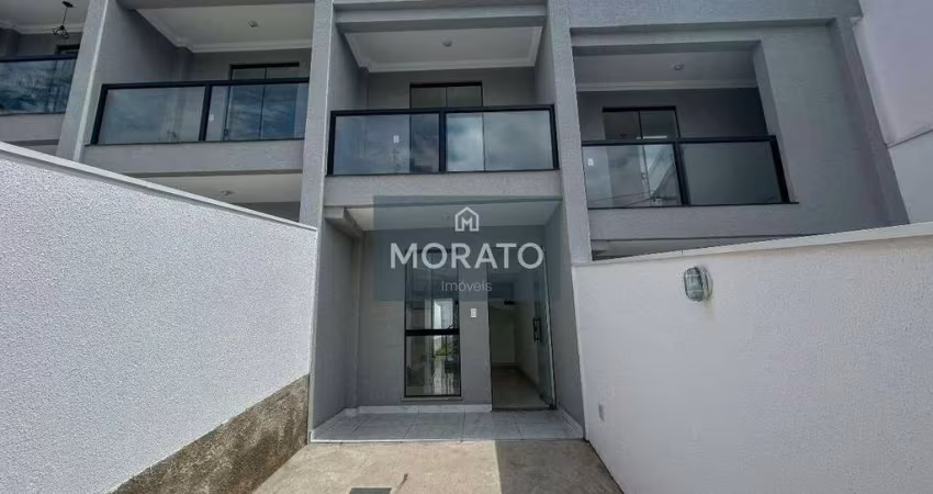 Casa 2 quartos sendo 1 suíte com 1 vaga no bairro São João Batista.