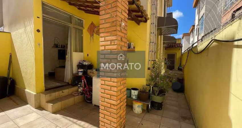 Área privativa 2 quartos, 1 vaga de garagem, santa mônica .