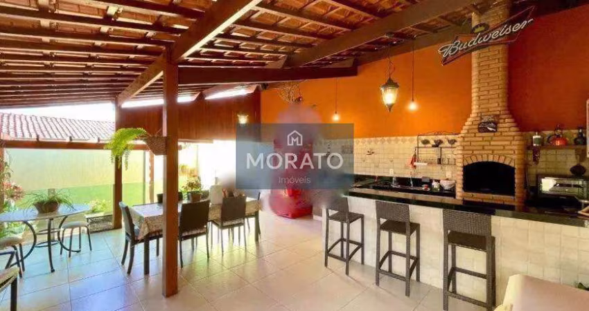 Casa com 3 Quartos e 2 banheiros à Venda, Bairro Serrano