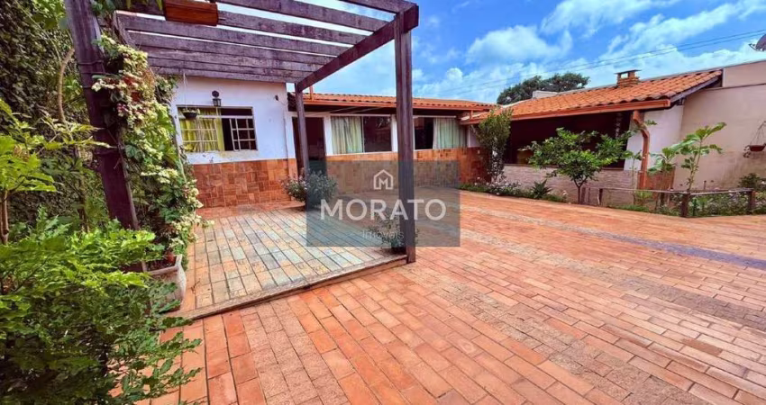 Casa colonial 3 quartos 3 vagas de garagem à venda no Europa