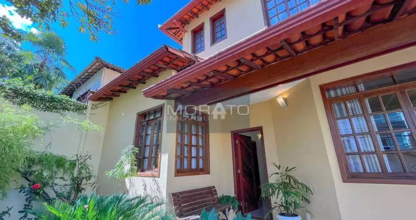 Casa 3 quartos, 1 suíte, 4 vagas, Castelo - Belo Horizonte/MG