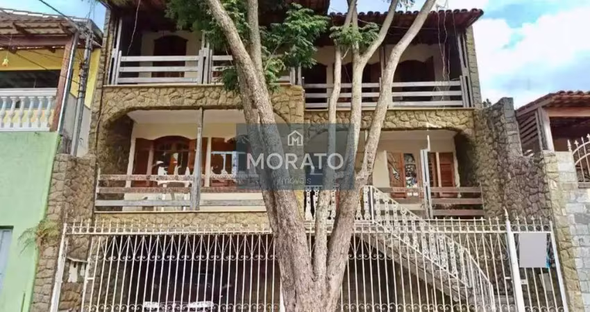 Casa 4 quartos, 2 suítes com 3 vagas no bairro santa maria