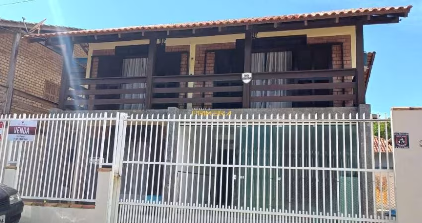 Sobrado à venda - Balneário Piçarras - SC