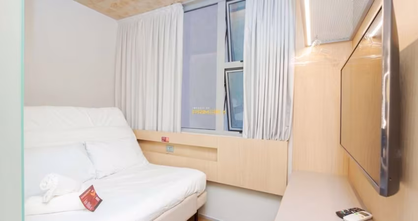 Studio mobiliado à venda no Batel, com 1 vaga