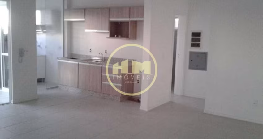 Apartamento semi-mobiliado com 3 dormitórios, à venda!