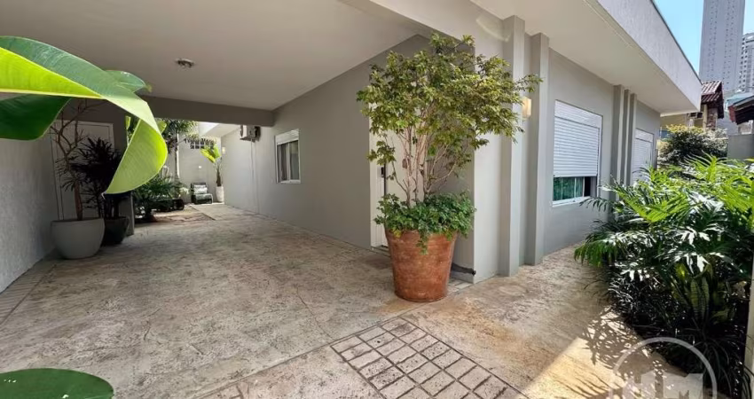 Casa com 4 quartos à venda na Rua 2000, 910, Centro, Balneário Camboriú