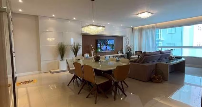 Apartamento com 3 quartos à venda na Rua 1542, 64, Centro, Balneário Camboriú