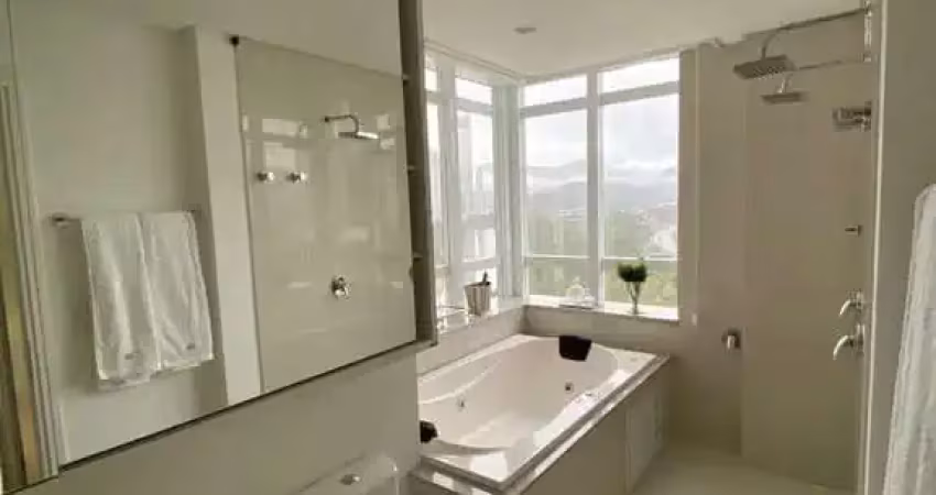 Apartamento com 3 quartos à venda na Rua 3700, 425, Centro, Balneário Camboriú