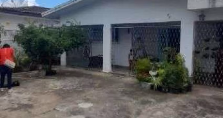 Casa com 5 dormitórios à venda, 470 m² por R$ 500.000,00 - Jardim 13 de Maio - João Pessoa/PB