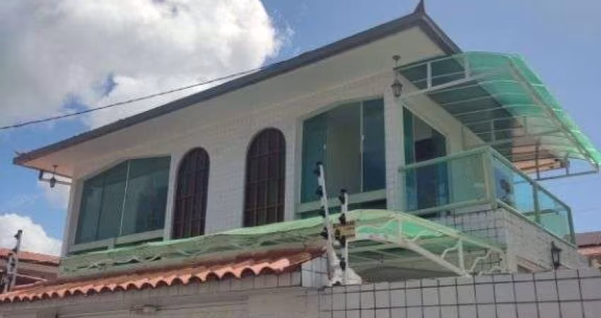 Casa com 3 dormitórios à venda, 250 m² por R$ 1.500.000,00 - Bessa - João Pessoa/PB