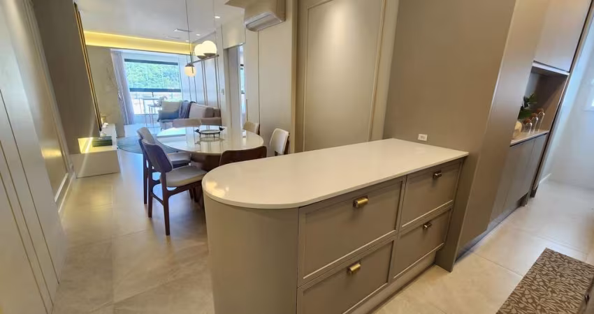 Venda de Apartamento Novo, Mobiliado, 02 Quartos (sendo 01 Suíte), 01 Vaga de Garagem, Residencial Camberra, no Centro, em Itajaí-SC