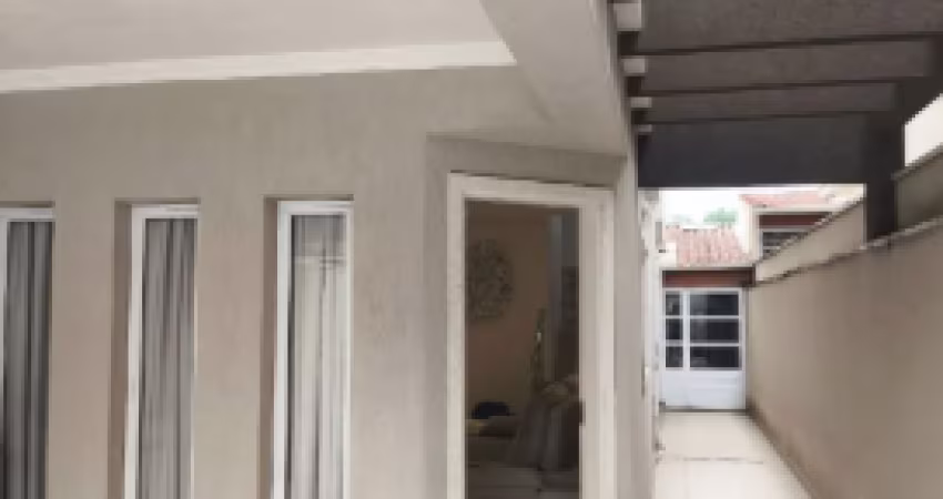 Vendo Uma Casa Na Região De Ribeirão Pires Com 3 Quartos Por 495 Mil.