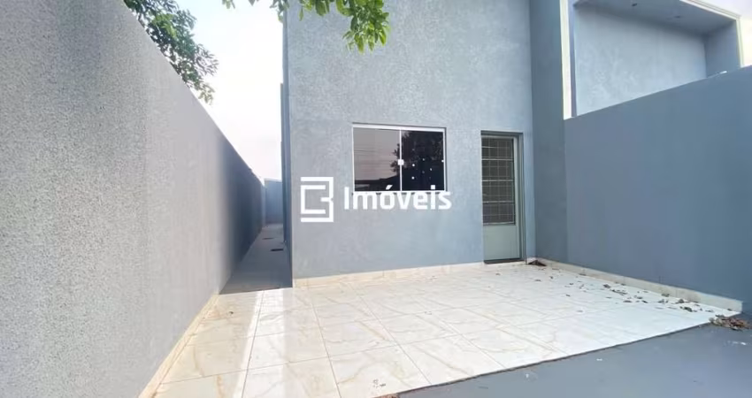 Casa de 02 quartos com terreno amplo- Jardim das Cerejeiras