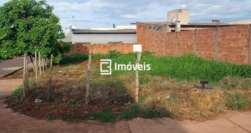 Terreno de esquina no bairro Parque Iguatemi