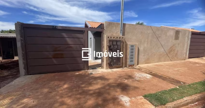 Casa de 02 quartos em condomínio