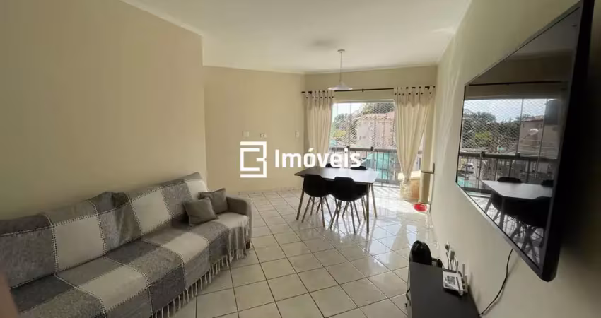 Apartamento de 03 quartos no Tiradentes