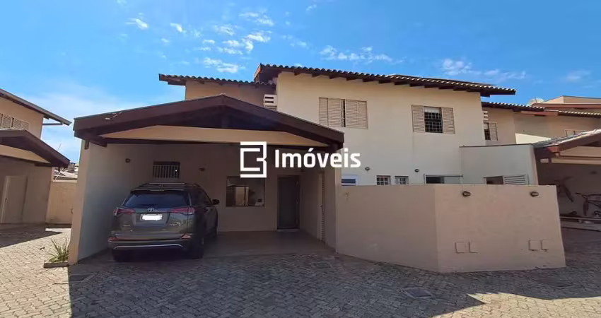 Sobrado de 03 quartos com suíte e churrasqueira para locação no carandá