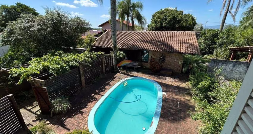 Casa Residencial de 5 quartos no bairro Pinheiro