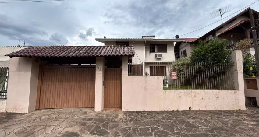Casa Residencial de 3 quartos no bairro Petrópolis