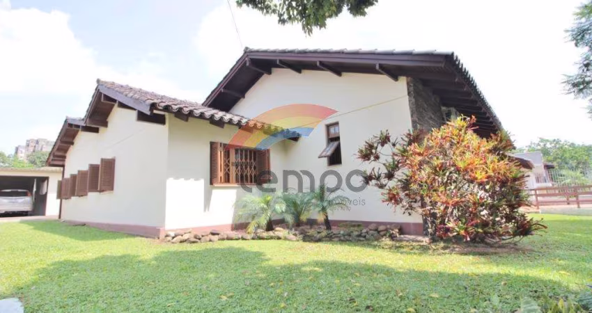Casa com 4 dormitórios à venda, 279 m² por R$ 790.000,00 - Hamburgo  Velho - Novo Hamburgo/RS
