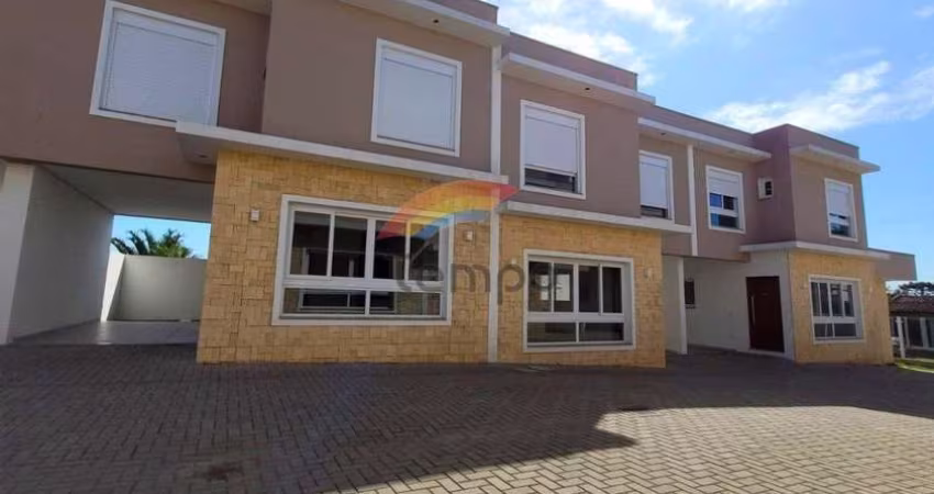 Sobrado em Condomínio com 02 suítes em ótima localização no Bairro Pátria Nova.