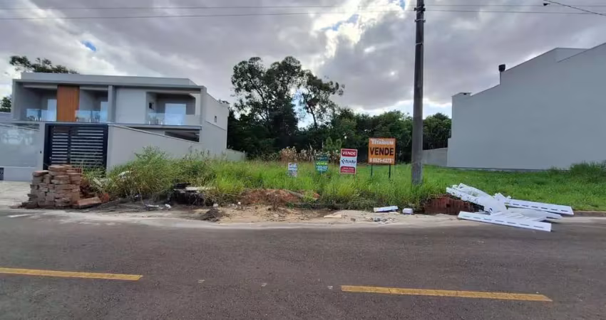 Ótimo terreno plano, com área de 305m², em Novo Hamburgo-RS