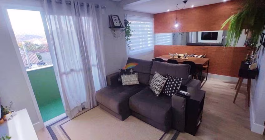 Apartamento semimobiliado de 03 dormitórios, sala ampla e integrada a cozinha, churrasqueira, sacada, Canudos, Novo Hamburgo-RS.