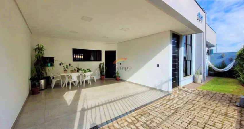 BELA CASA PLANA SEMIMOBILIADA COM 03 DORMITÓRIOS, SENDO 01 SUÍTE NO BAIRRO IMIGRANTE EM CAMPO BOM!