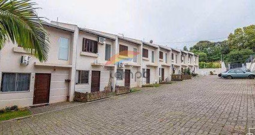 Sobrado em condomínio com 2 dormitórios, 1 vaga de garagem em Novo Hamburgo