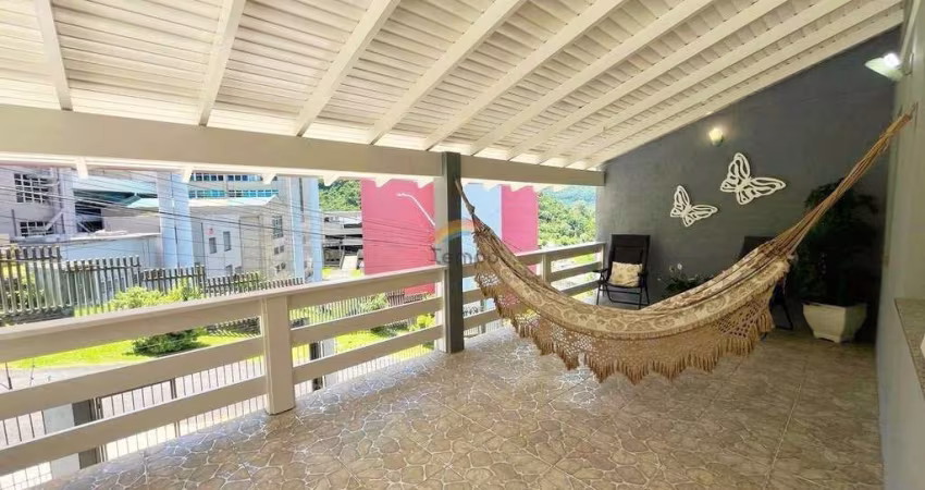 Casa com 3 dormitórios, localizada próximo à Feevale Campus II!