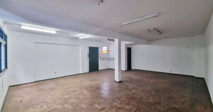 Sala com 60 m² privativos à venda e locação no Centro de Novo Hamburgo.