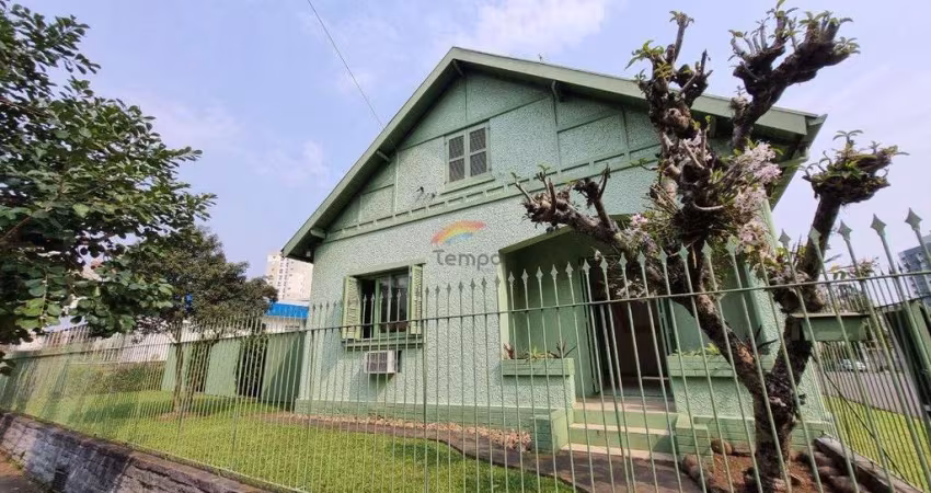 Casa com 3 dormitórios.