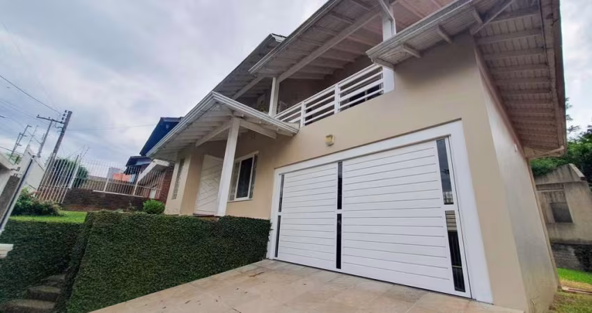 Casa a venda em Hamburgo Velho /  Canudos.