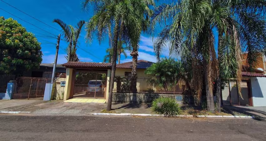 Casa Residencial de 3 quartos no bairro Ideal