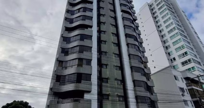 Apartamento de 3 dormitórios