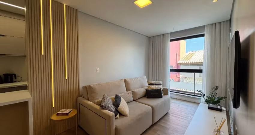 Apartamento mobiliado em Coqueiros com 2 quartos