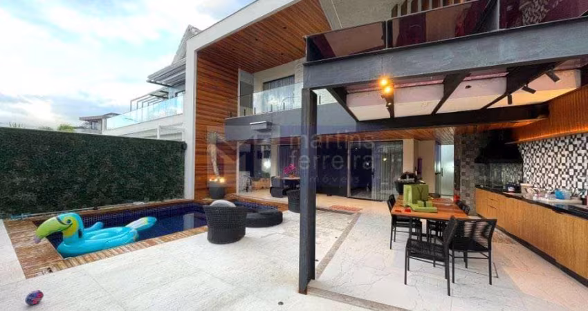 Casa à venda 4 Quartos, 4 Suites, 2 Vagas, 360M², Recreio dos Bandeirantes, Rio de Janeiro - RJ | R