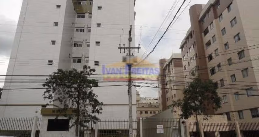 EXCELENTE APARTAMENTO MOBILIADO EM ÓTIMA LOCALIZAÇÃO!!!