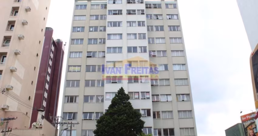 Apartamento em excelente localização no Centro