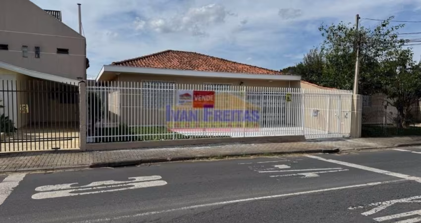 EXCELENTE RESIDÊNCIA TÉRREA EM ÓTIMA LOCALIZAÇÃO NO PORTÃO!!!