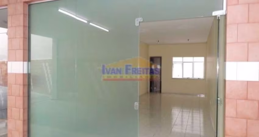Loja em excelente localização no Portão