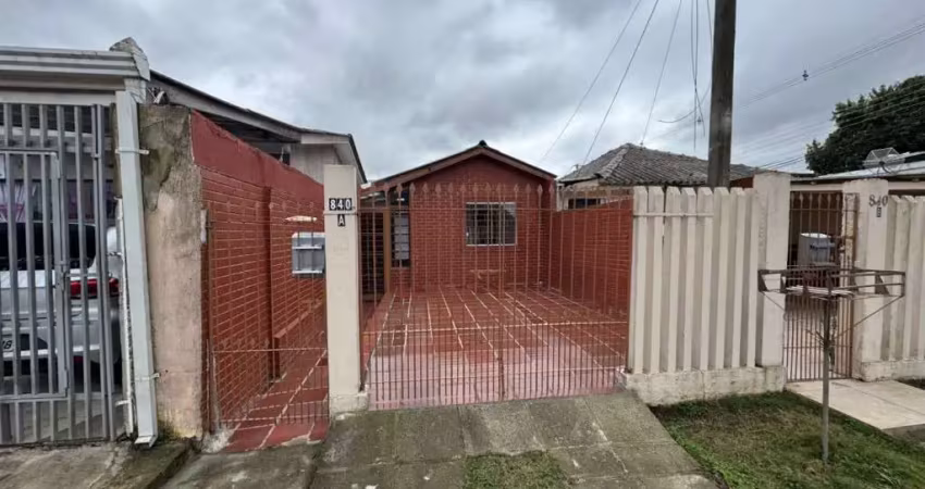 Casa com 1 quarto para alugar na Avenida Frederico Lambertucci, 840, Fazendinha, Curitiba