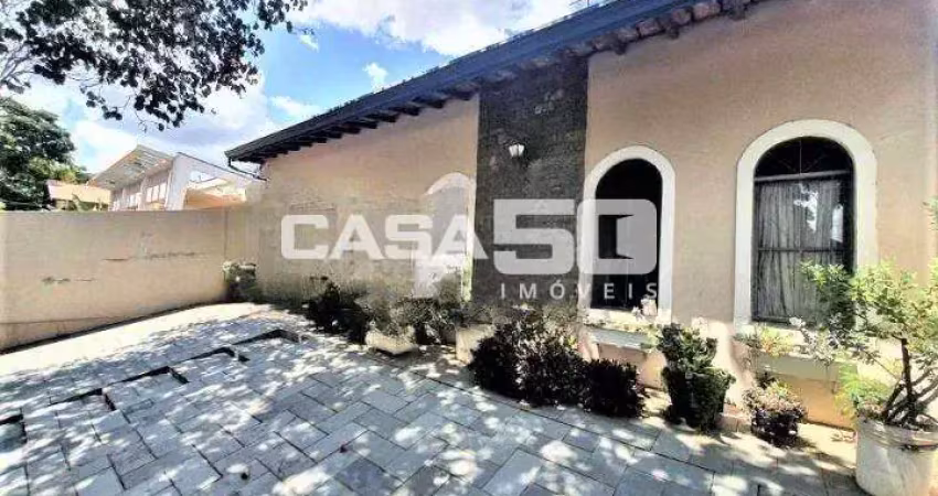 Casa com 3 quartos à venda na Vila Coqueiro, Valinhos 