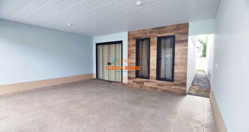 Casa Com Amplo Quintal à Venda Pontal do Paraná