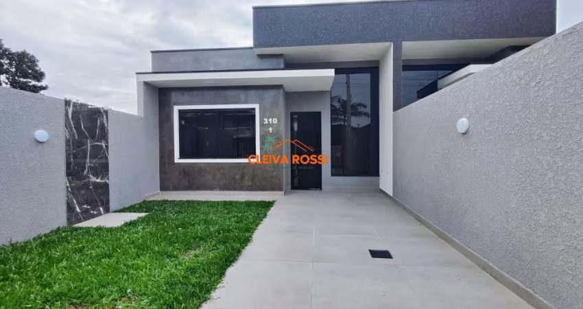 Casa á Venda com Piscina Matinhos